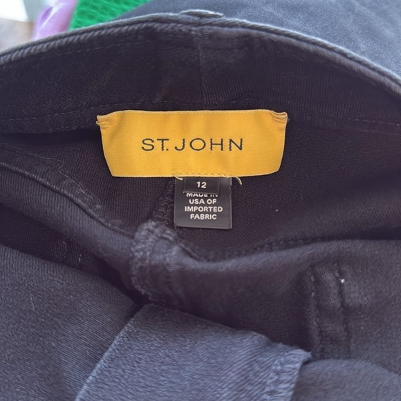 ST. JOHN Faded Black Denim Bootcut/Wide Leg Pants. Size 12. - Picture 9 of 10